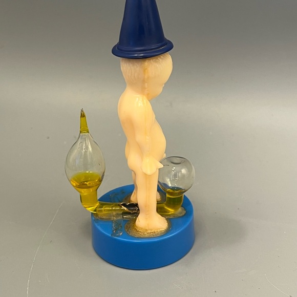 Vintage Working Bubbling Baby Toy Japan Novelty Celluloid Lightweight Peeing Toy - Picture 6 of 10